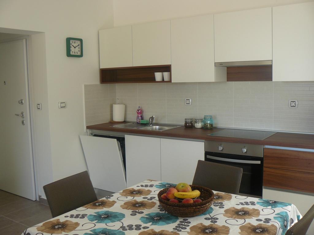 My Nest Accommodation Privlaka  Bagian luar foto