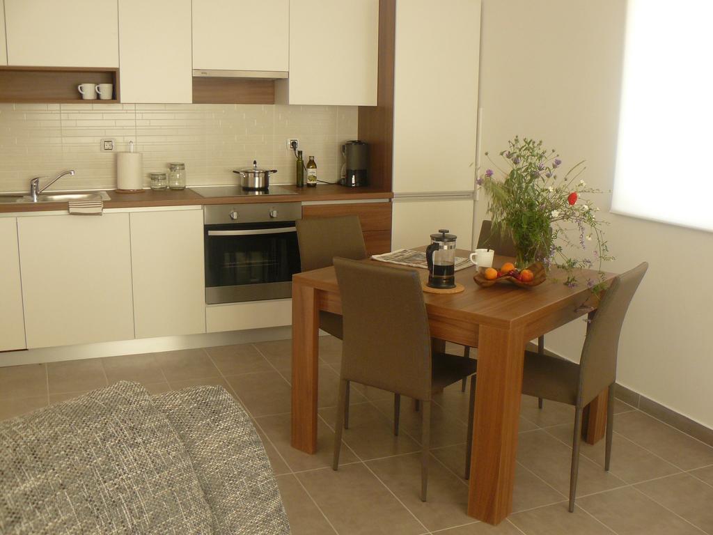 My Nest Accommodation Privlaka  Bagian luar foto