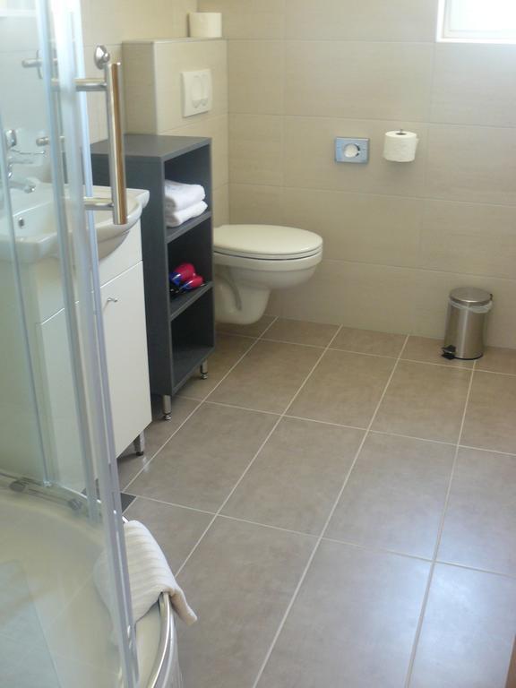 My Nest Accommodation Privlaka  Bagian luar foto