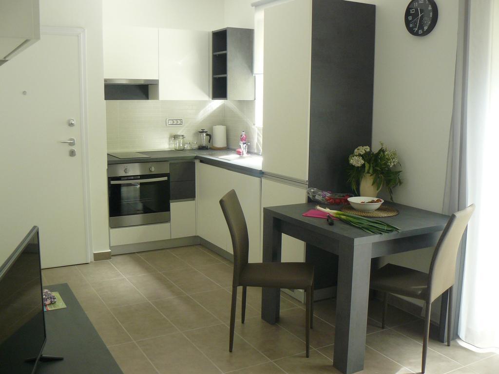 My Nest Accommodation Privlaka  Bagian luar foto