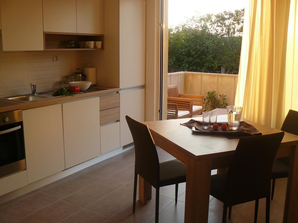 My Nest Accommodation Privlaka  Bagian luar foto