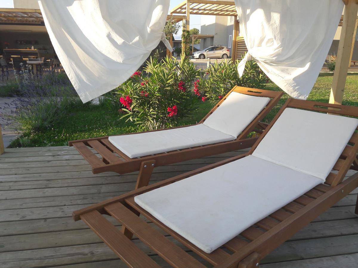 My Nest Accommodation Privlaka  Bagian luar foto